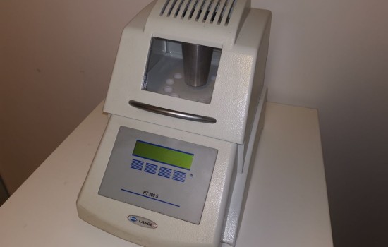 Termostato ad alta temperatura Hach Lange HT200S S/N 1399726 Termostato ad alta temperatura Hach Lange HT200S S/N 1399726